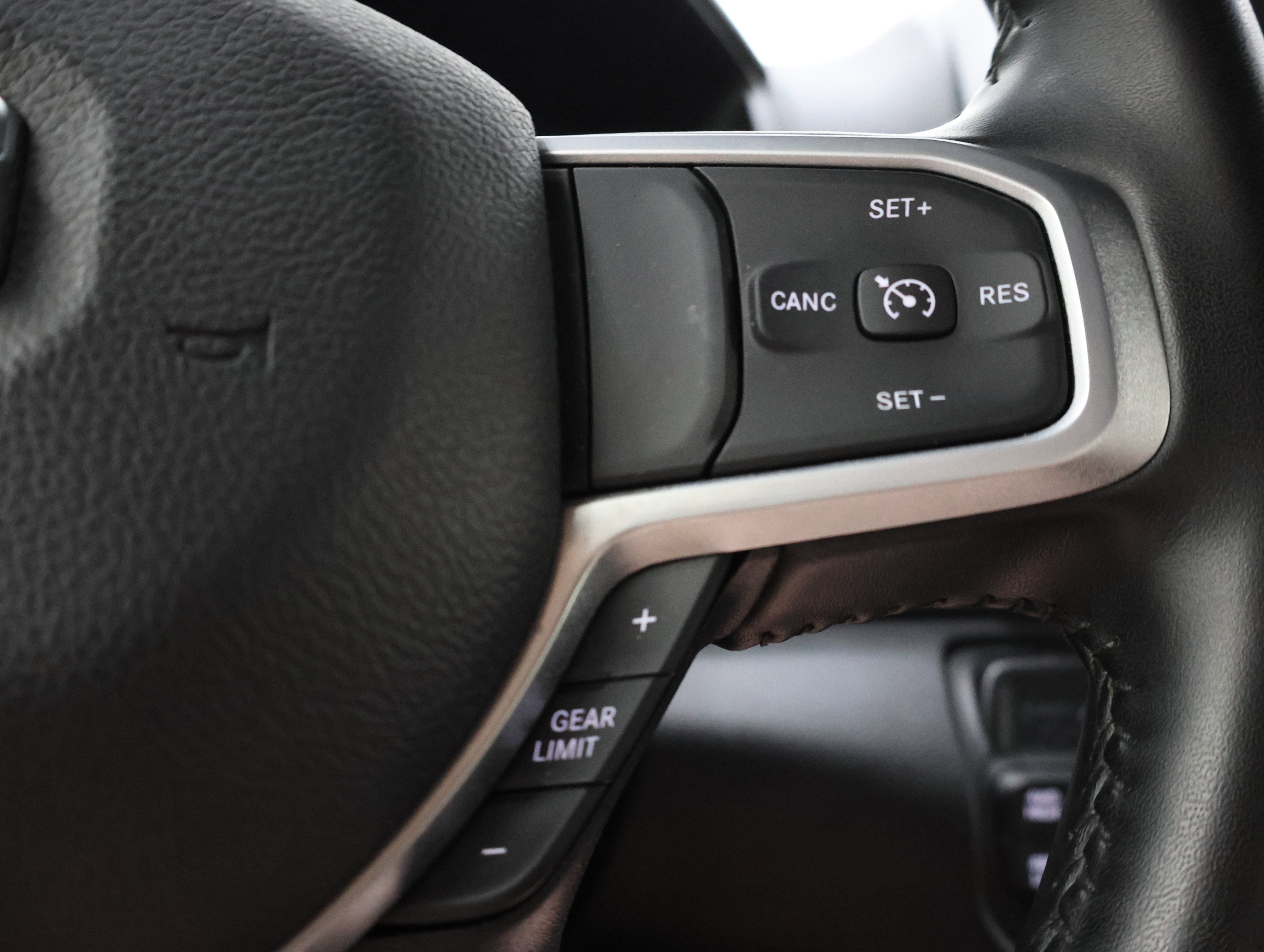 Used 2024 RAM 2500 Big Horn w/ Night Edition AWD/4WD image 14