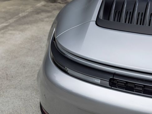 Certified 2025 Porsche 911 Carrera RWD image 18