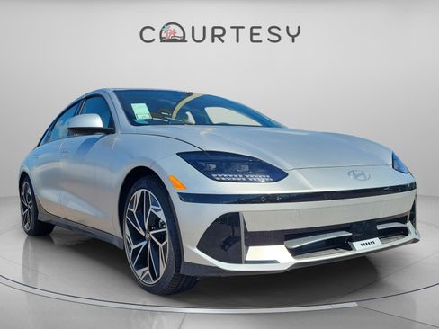 New 2025 Hyundai Ioniq 6 SEL image 5