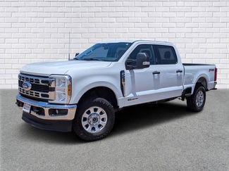 Used 2024 Ford F250 XLT w/ FX4 Off-Road Package AWD/4WD video 1