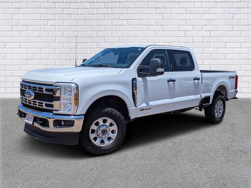 Used 2024 Ford F250 XLT w/ FX4 Off-Road Package AWD/4WD image 1