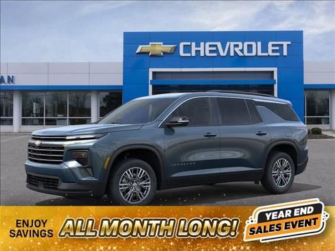 New 2026 Chevrolet Traverse LT image 2