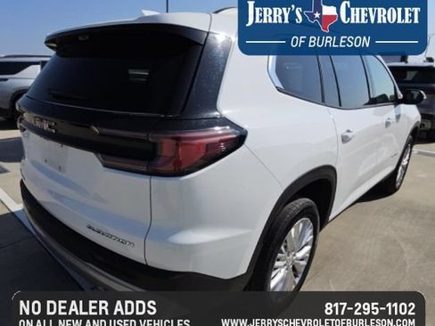Used 2026 GMC Acadia Elevation w/ Elevation Premium Package FWD image 4