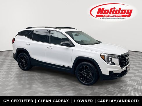 Certified 2022 GMC Terrain SLT w/ Infotainment Package II image 1
