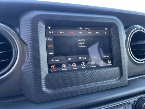 Used 2021 Jeep Wrangler Unlimited Sport S image 11