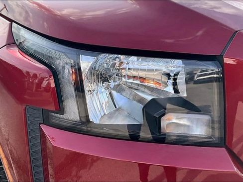 Used 2023 Nissan Frontier SV w/ SV Convenience Package image 24