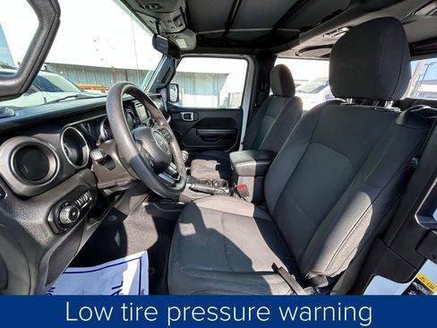 Used 2021 Jeep Wrangler Sport image 22