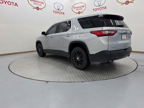 Used 2021 Chevrolet Traverse LS FWD image 6