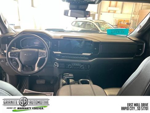 Used 2024 Chevrolet Silverado 1500 LT Trail Boss w/ LT Trail Boss Premium Package AWD/4WD image 21