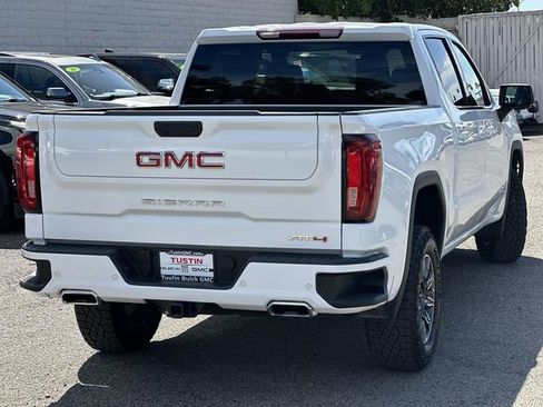 Used 2025 GMC Sierra 1500 AT4 image 4