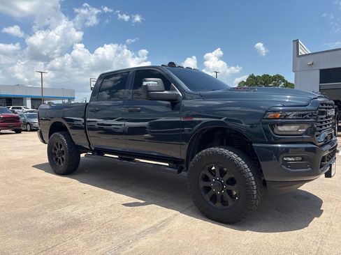 Used 2026 RAM 2500 Tradesman AWD/4WD image 2