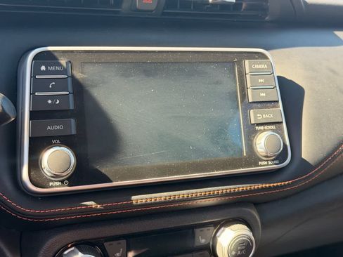 Certified 2018 Nissan Kicks SR w/ Premium Package image 18