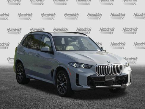 Used 2026 BMW X5 xDrive40i w/ Executive Package AWD/4WD image 2