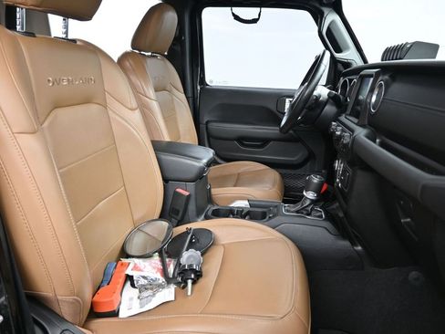 Used 2020 Jeep Gladiator Overland image 3