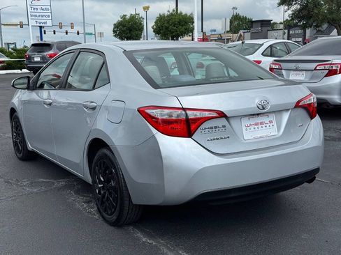 Used 2014 Toyota Corolla LE FWD image 7
