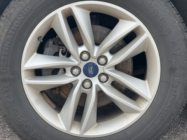 Used 2017 Ford Edge SEL FWD image 6