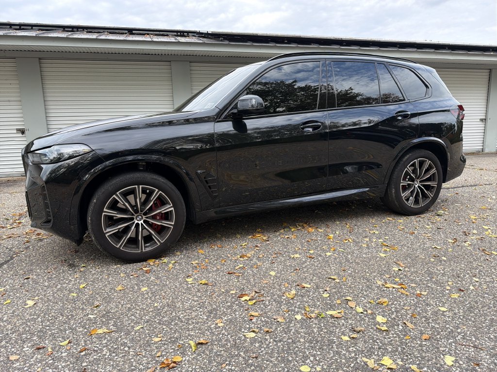 Used 2024 BMW X5 xDrive40i w/ M Sport Package AWD/4WD image 9