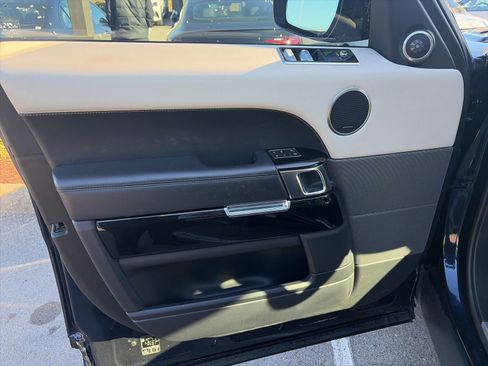 Used 2019 Land Rover Range Rover Sport Autobiography image 10