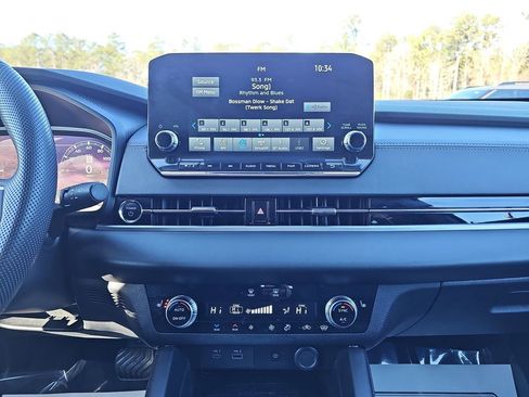 Used 2023 Mitsubishi Outlander SEL image 25