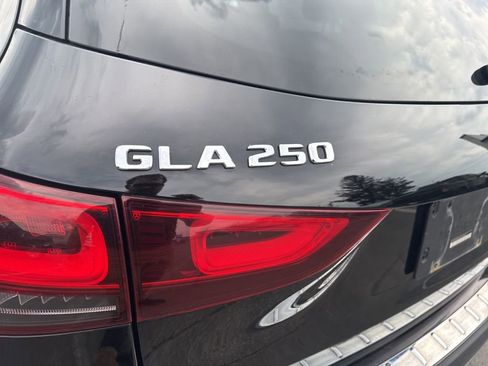 Used 2021 Mercedes-Benz GLA 250 4MATIC image 49