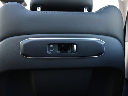 Used 2024 BMW X5 xDrive50e w/ Premium Package image 19