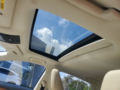 Certified 2022 Lexus RX 350 FWD w/ Premium Package image 18