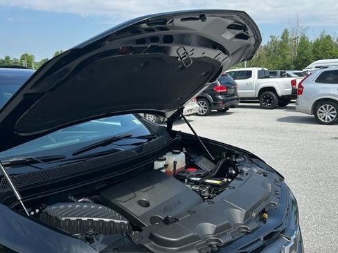 Certified 2023 Chevrolet Traverse RS image 44