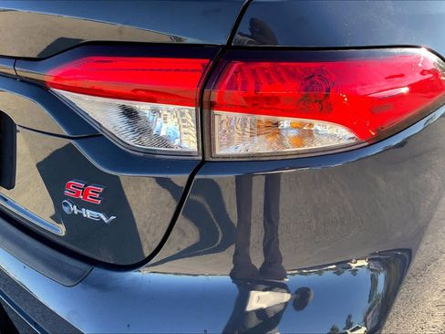 Used 2025 Toyota Corolla SE image 29