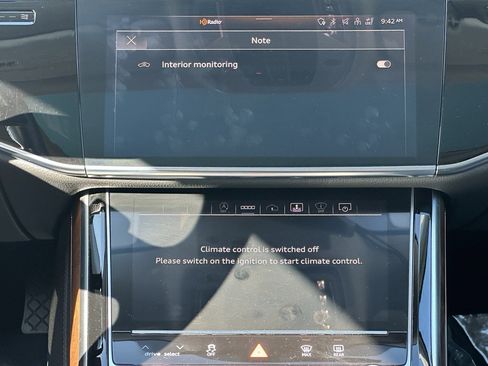 Used 2021 Audi A8 L 4.0T w/ Luxury Package image 15