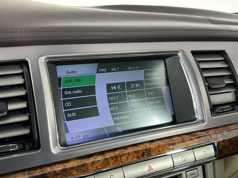 Used 2009 Jaguar XF Premium image 39