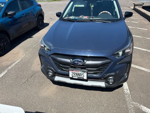 Used 2023 Subaru Outback Limited AWD/4WD image 2