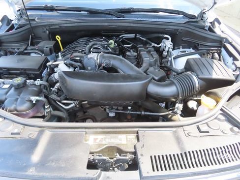 Used 2023 Dodge Durango GT AWD/4WD image 13