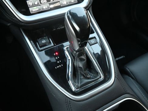 Used 2025 Subaru Outback Touring XT image 27