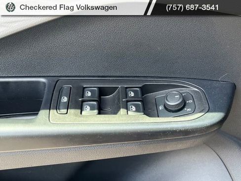 Used 2024 Volkswagen Taos S image 16