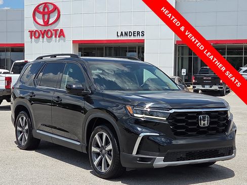 Used 2023 Honda Pilot Elite image 1