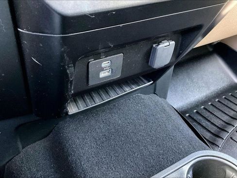 Used 2020 Ford F250 XLT AWD/4WD image 24