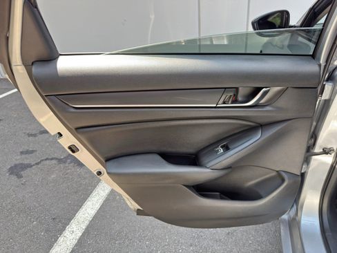 Used 2022 Honda Accord LX image 36