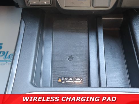 Used 2022 GMC Sierra 2500 AT4 w/ AT4 Premium Plus Package image 29