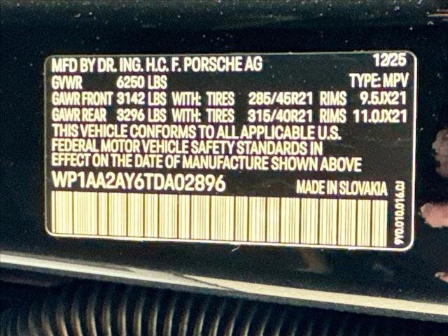 Certified 2026 Porsche Cayenne AWD/4WD image 26