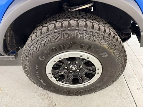 Used 2022 Ford Bronco Badlands w/ Sasquatch Package AWD/4WD image 4