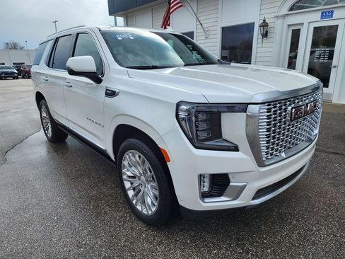 Certified 2023 GMC Yukon Denali w/ Denali Reserve Package image 3