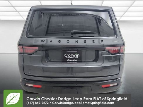 Used 2024 Jeep Wagoneer Series II image 7