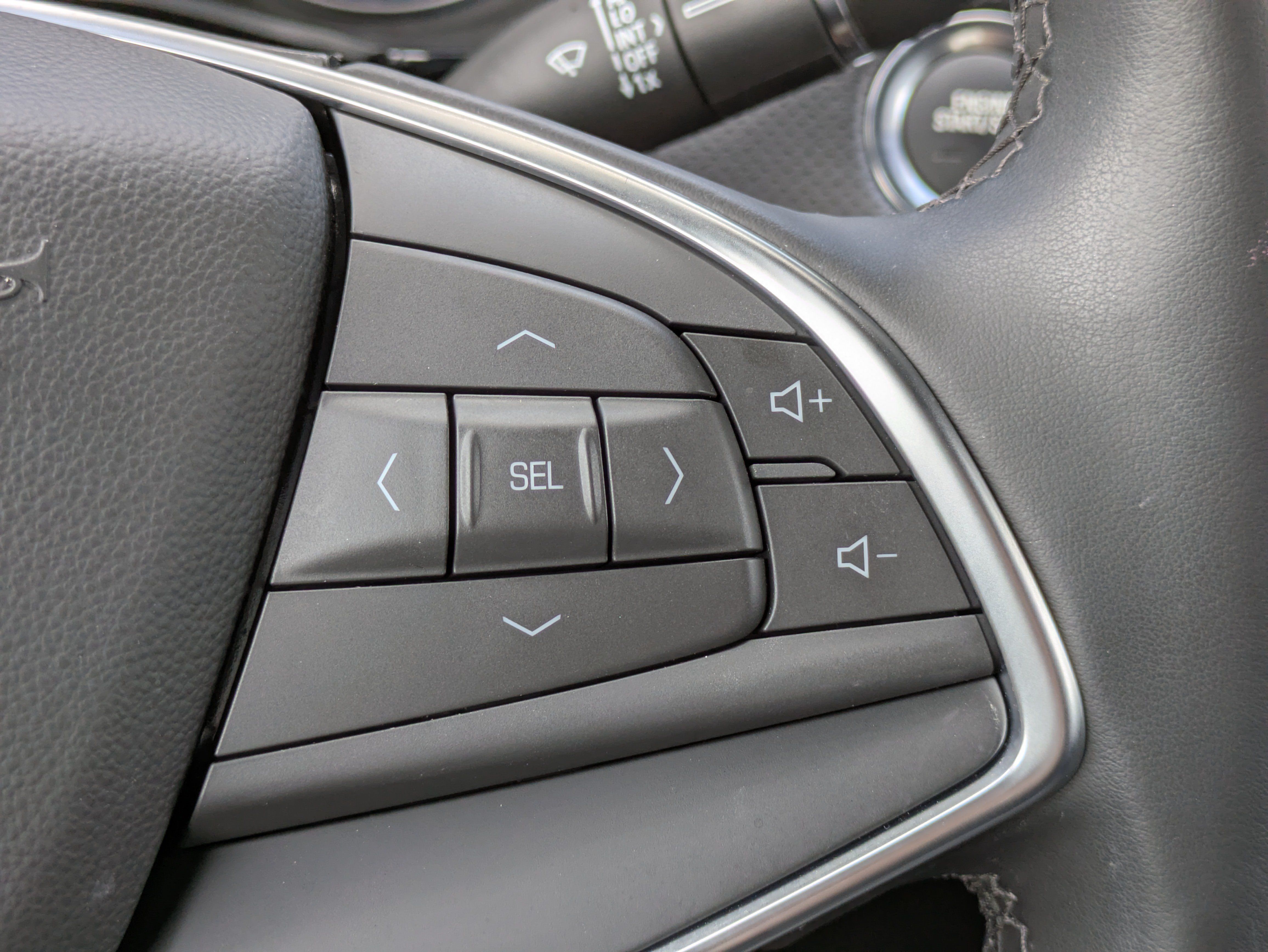 Certified 2025 Cadillac XT5 Luxury FWD image 20