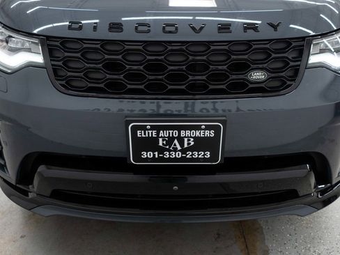 Used 2024 Land Rover Discovery Dynamic SE AWD/4WD image 46