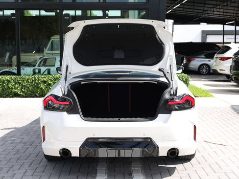 Used 2025 BMW 230i Coupe w/ M Sport Package RWD image 7