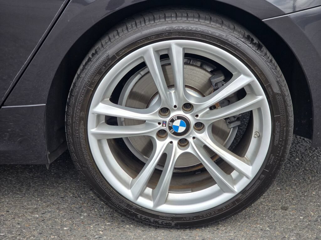 Used 2017 BMW 535i Gran Turismo RWD image 10