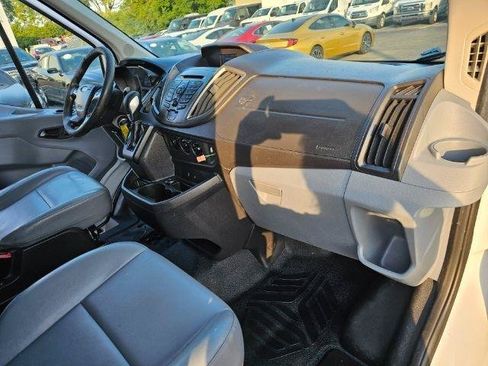 Used 2016 Ford Transit 250 130 Medium Roof RWD image 9