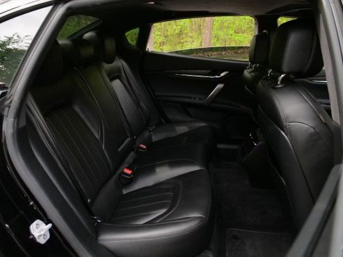 Used 2019 Maserati Quattroporte S image 36