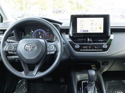 Certified 2026 Toyota Corolla LE w/ LE Premium Package FWD image 26