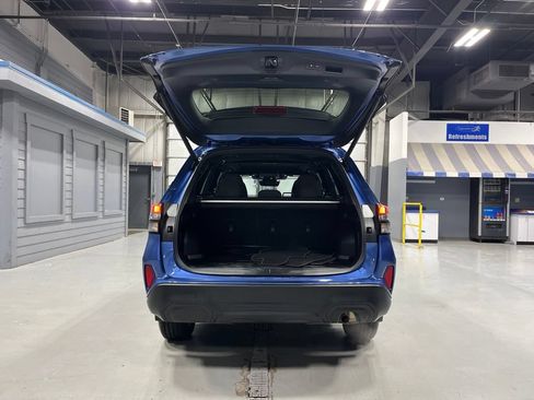 Used 2026 Subaru Forester Premium AWD/4WD image 11